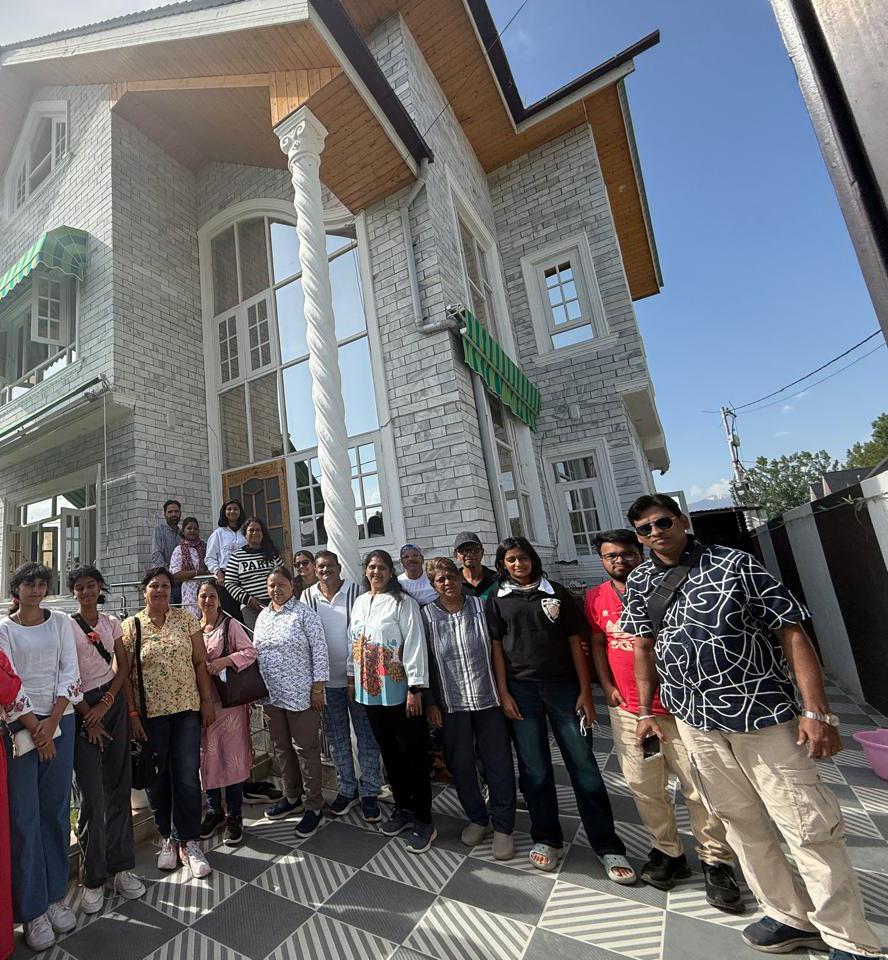 Family Kashmir Tour